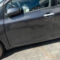 Porta anteriore sx toyota yaris 2010