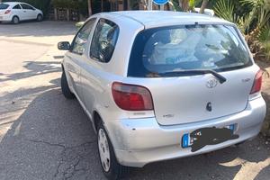 Toyota Yaris 2001