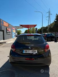Peugeout 208 5P style 1.2 pure