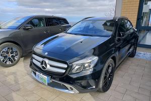 MERCEDES-BENZ GLA 220 d Automatic 4Matic Sport