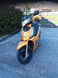 Kimco people gt125  giallo oro