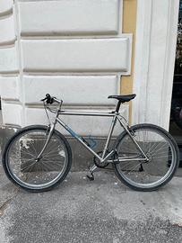 Bicicletta MTB Lazzaretti