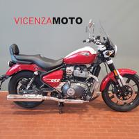 Royal Enfield Super Meteor celestial aziendale