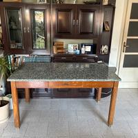 TAVOLO IN LEGNO E GRANITO RUSTICO CON CASSETTO