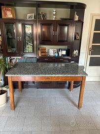 TAVOLO IN LEGNO E GRANITO RUSTICO CON CASSETTO