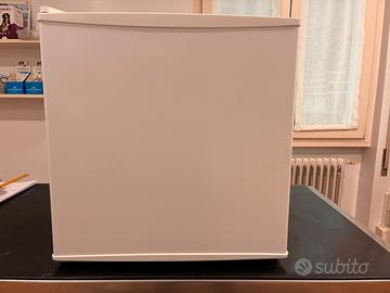 FRIGORIFERO nuovo mai usato