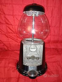 distributore caramelle