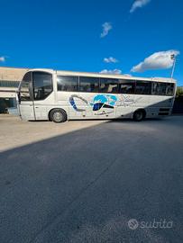 AUTOBUS Scuola Guida
