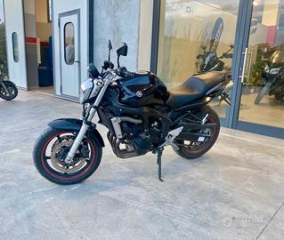 Yamaha FZ6