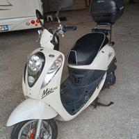 scooter Sym mio 100