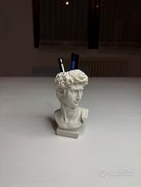 Porta penne vaso in resina - testa David