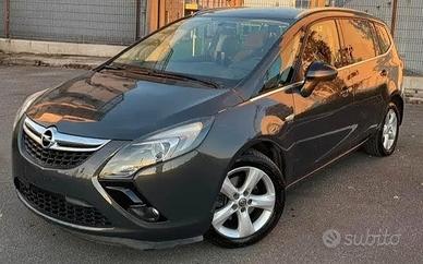 Opel Zafira 2012 turbo metano, motore danneggiato.