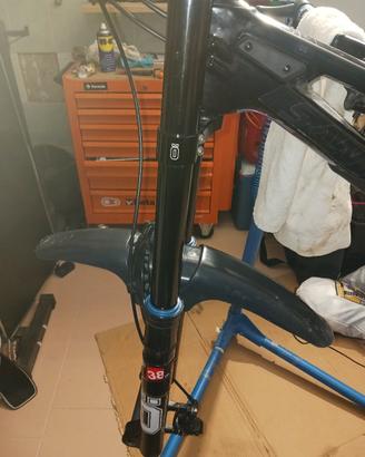 Ohlins DH 38 M.1 29" e 27.5"