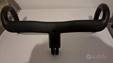 Manubrio integrato full carbon