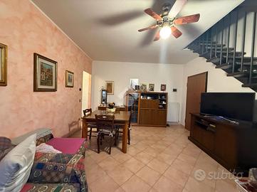 5 LOCALI A REGGIO NELL'EMILIA