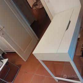 Scrivania trucco o studio