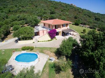 Villa a 10 km da Porto Cervo e 3 km dalla spiaggia