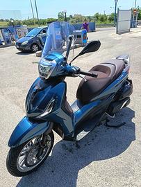 Beverly 400