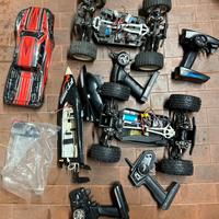 Modellismo 2 auto 1 barca 4 radiocomandi