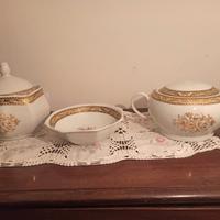 Set Porcellana Vintage Oro e Fiori
Elegante