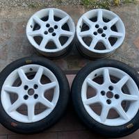Cerchi e gomme racing Opel