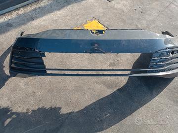 Paraurti anteriore VW golf 8 anno 2020