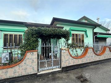 Casa singola a Solesino