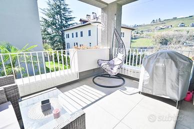 Quadrilocale con terrazza e garage a Merano