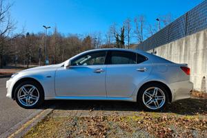 Lexus IS 220d