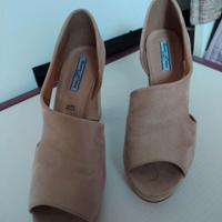 Sandali con tacco in camoscio