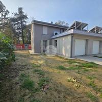 VILLA A SCHIERA D'ANGOLO A LUGO