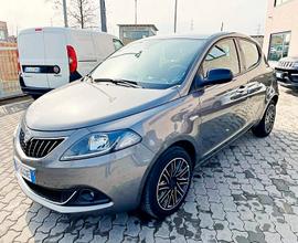 Lancia Ypsilon 1.0 FireFly 5 porte S&S Hybrid Ecoc