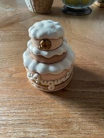 Thun torta auguri