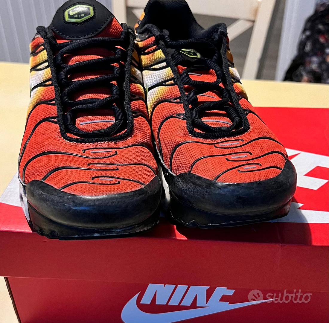 Nike squalo uomo arancione sales