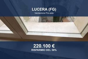 Immobile in asta di 403 m² con più di 5 locali a L