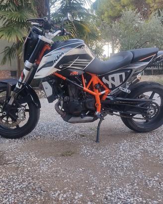 Ktm Duke 690