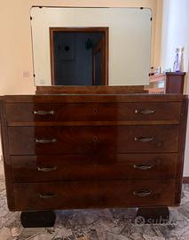 Comò d’epoca con specchiera vintage