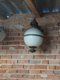 Lampadari vari anni '70 e appliques 