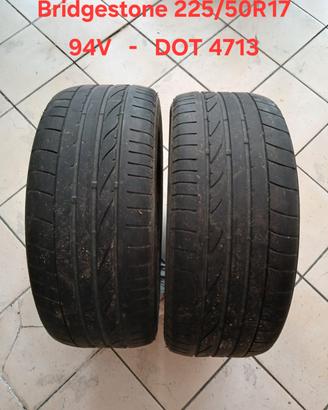 Coppia pneumatici Bridgestone  225/50 R17