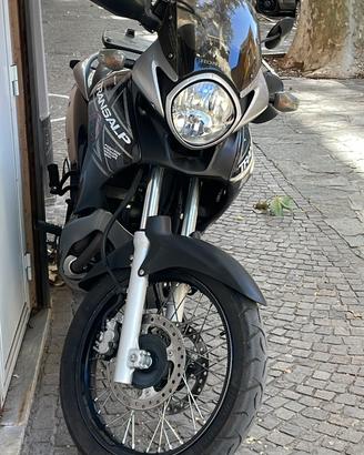 Honda transalp 700