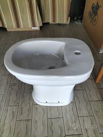 Bidet per portatori di handicap