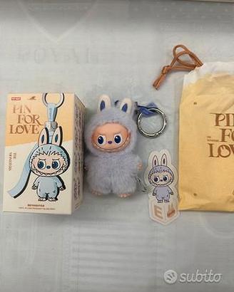 Popmart Labubu Pin for Love - Lettera E