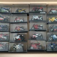 Collezione 42 modellini moto da competizione – DeA