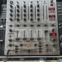 Behringer DJX‑700 Mixer per Dj a 5 Canali
