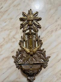 Acquasantiera del XIX secolo