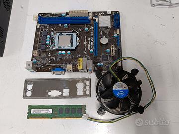 Scheda madre Asrock H61M-VG4 con CPU e RAM