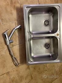 Lavello a due vasche + contenitore porta rifiuti