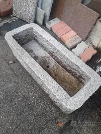vasi in granito