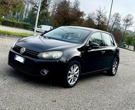 Volkswagen Golf 1.4 benzina Gpl .. 80 CV