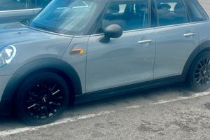 Mini 5 porte 1.2 Benzina